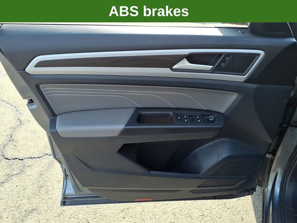 Used 2022 Volkswagen Atlas SE image 25