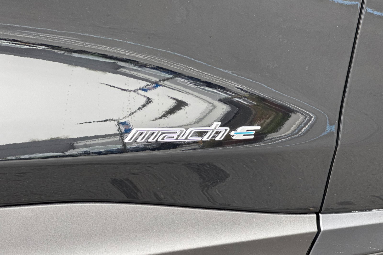 New 2026 Ford Mustang Mach-E Select w/ Comfort Package RWD image 24
