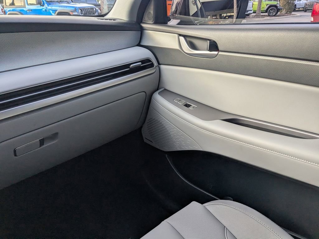 Used 2024 Hyundai Palisade SEL w/ Premium Package image 19