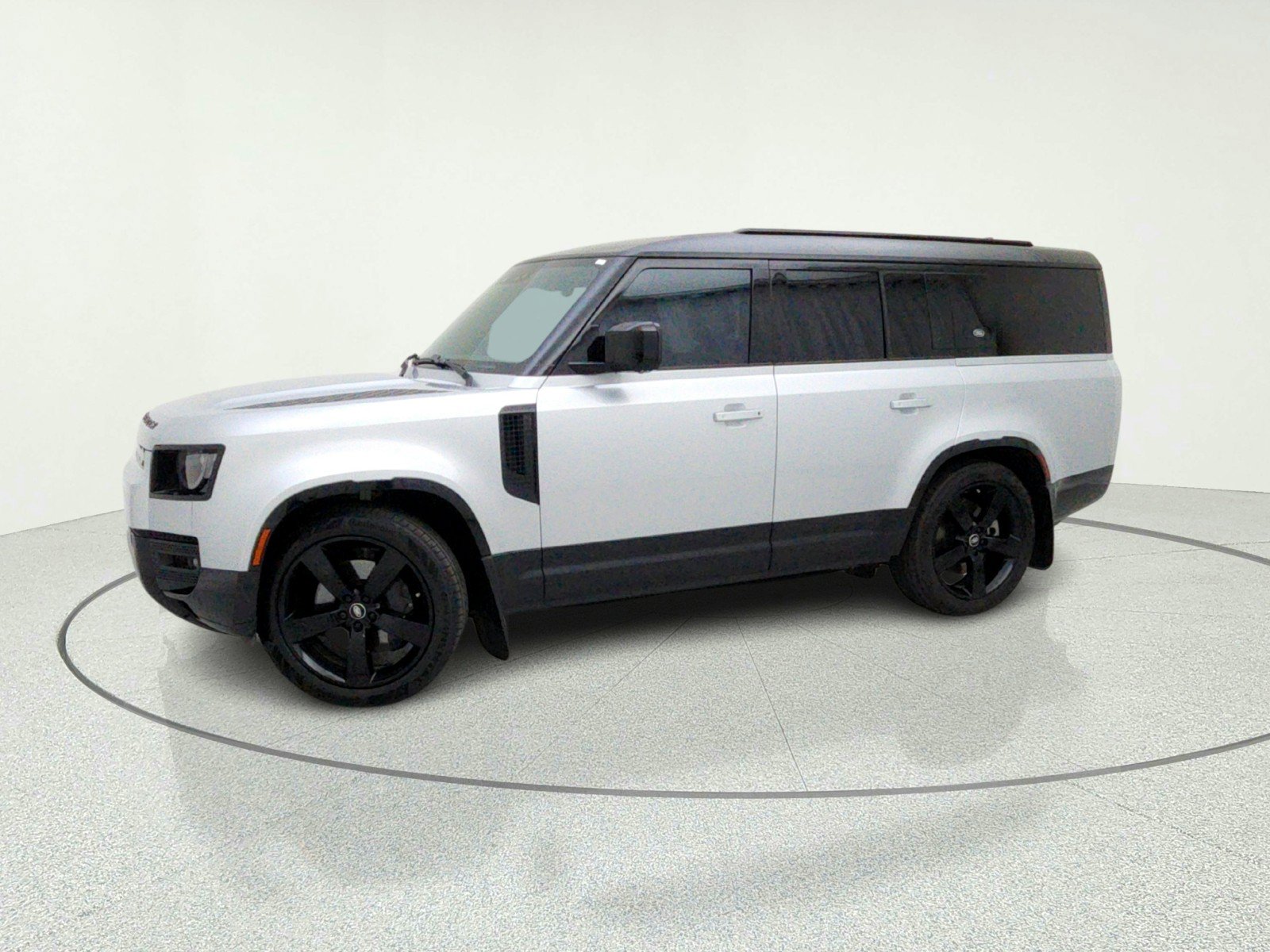 Used 2023 Land Rover Defender 130 X-Dynamic SE AWD/4WD image 15