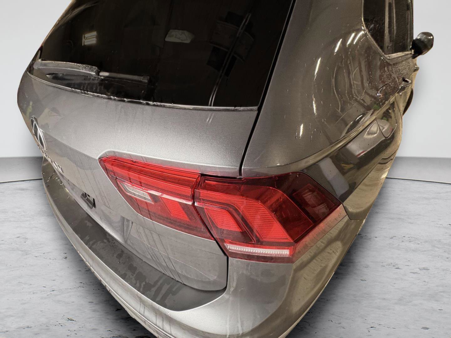 Used 2024 Volkswagen Tiguan Wolfsburg Edition FWD image 5