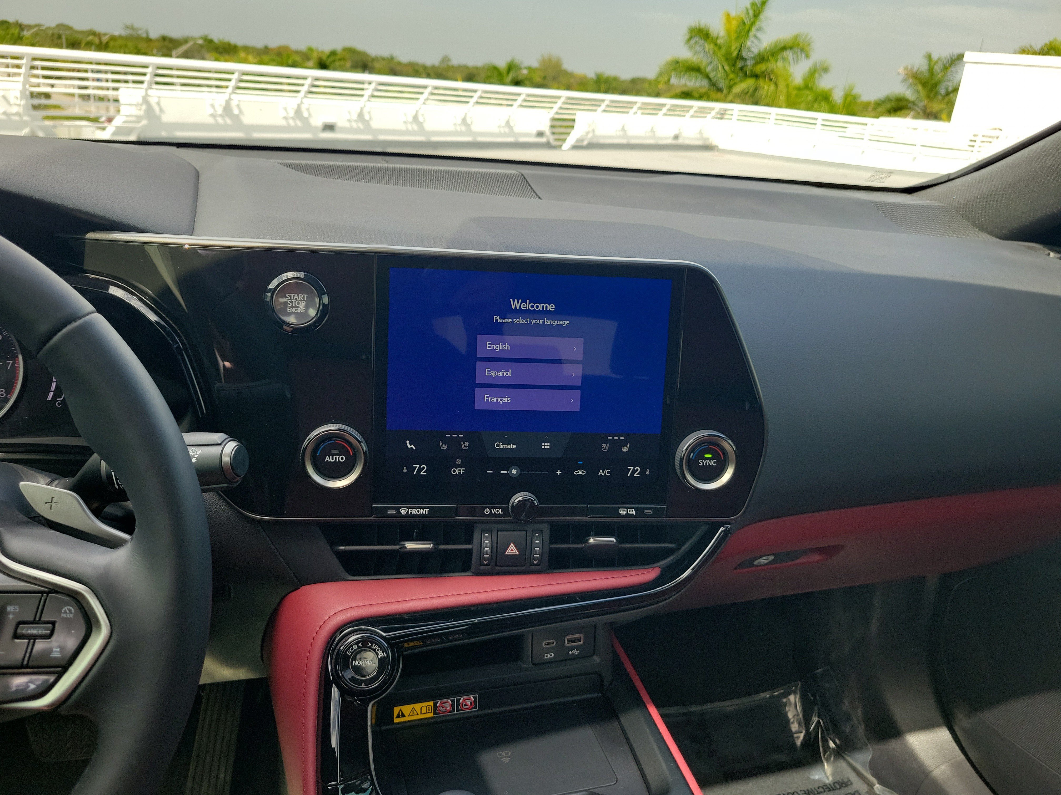 Certified 2025 Lexus NX 250 FWD w/ Towing Package (2000 Lbs) image 18