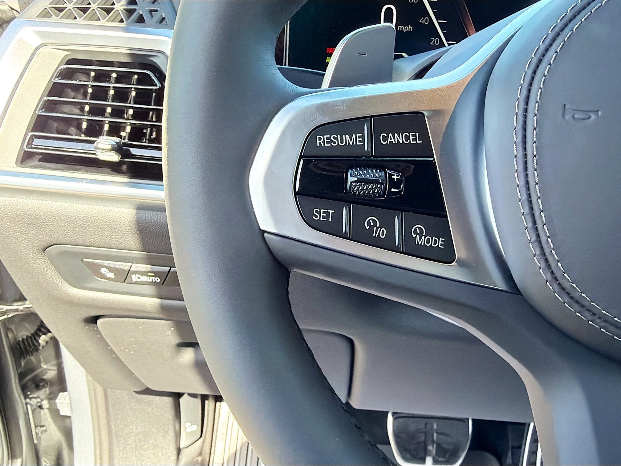 New 2026 BMW X5 sDrive40i w/ M Sport Package image 38