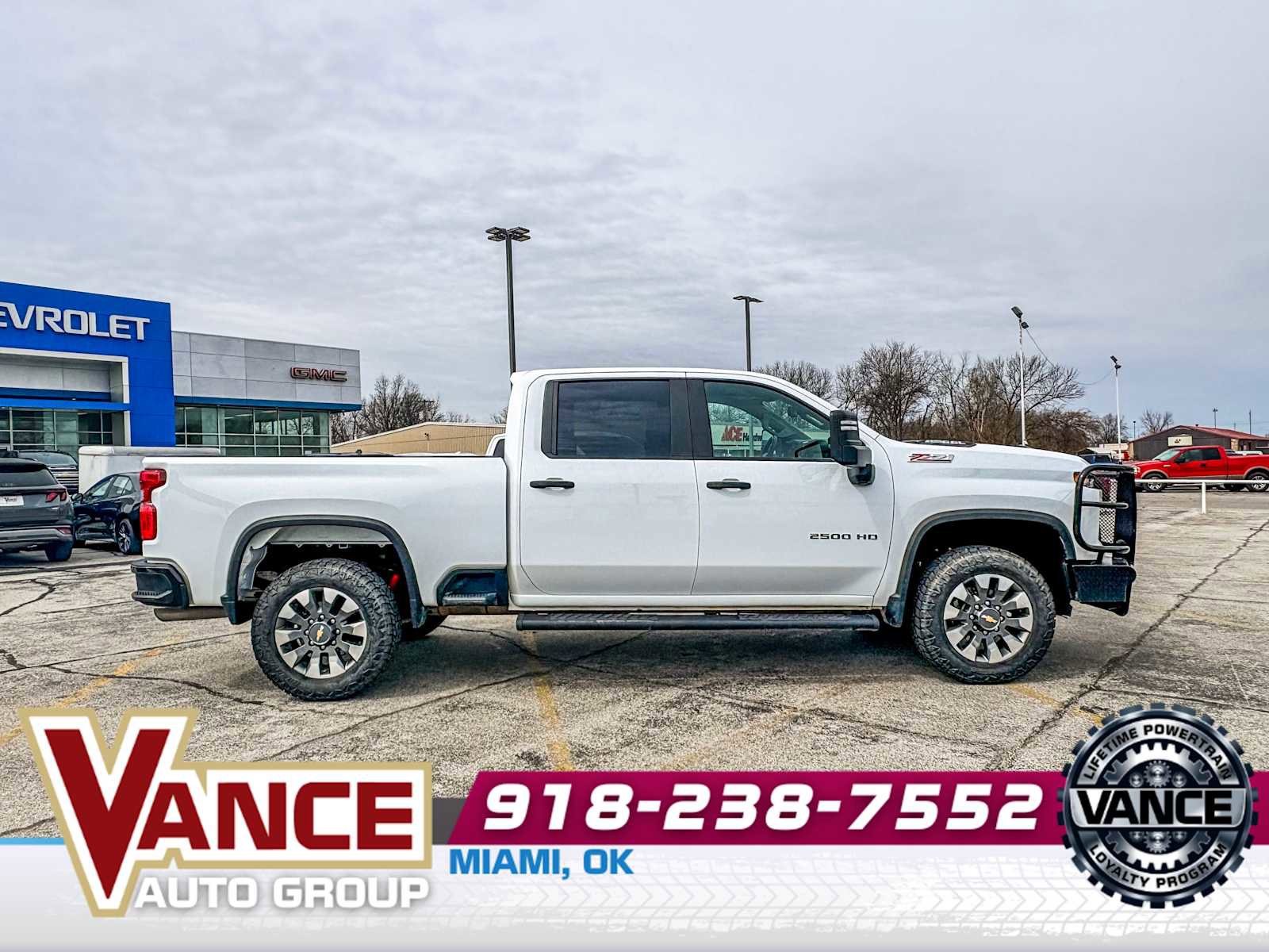 Used 2024 Chevrolet Silverado 2500 Custom w/ Custom Value Package image 8