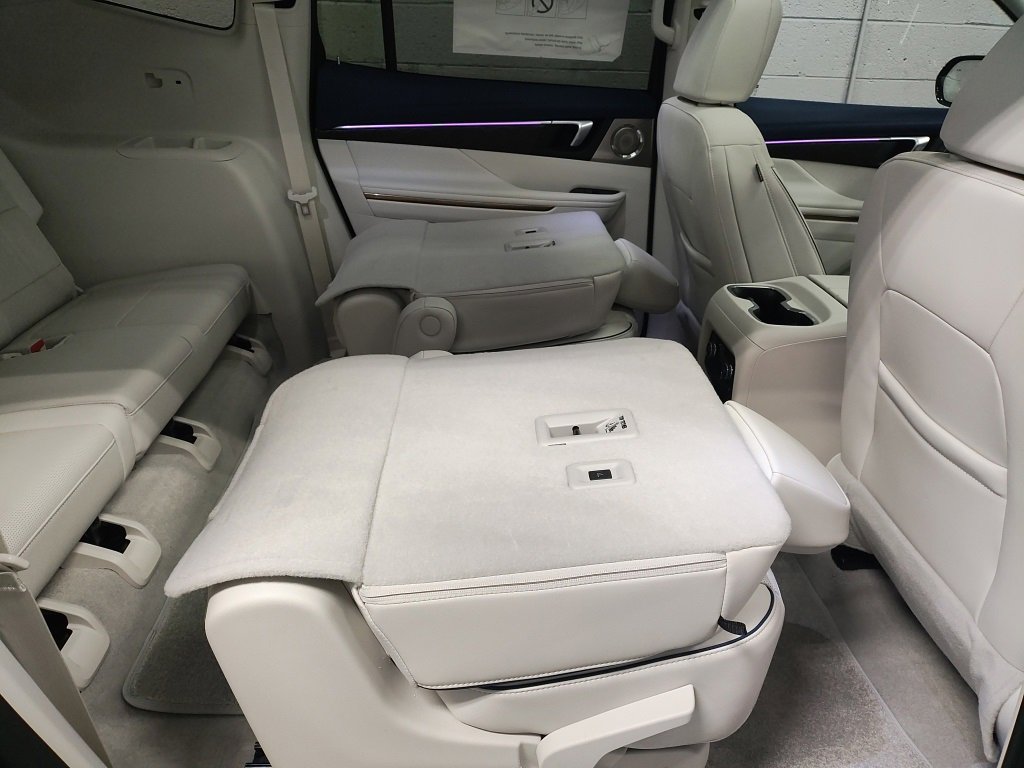 New 2026 Buick Enclave Avenir w/ Super Cruise Package image 13