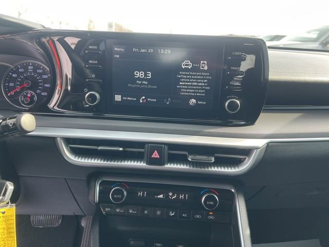 Used 2021 Kia K5 LX image 16