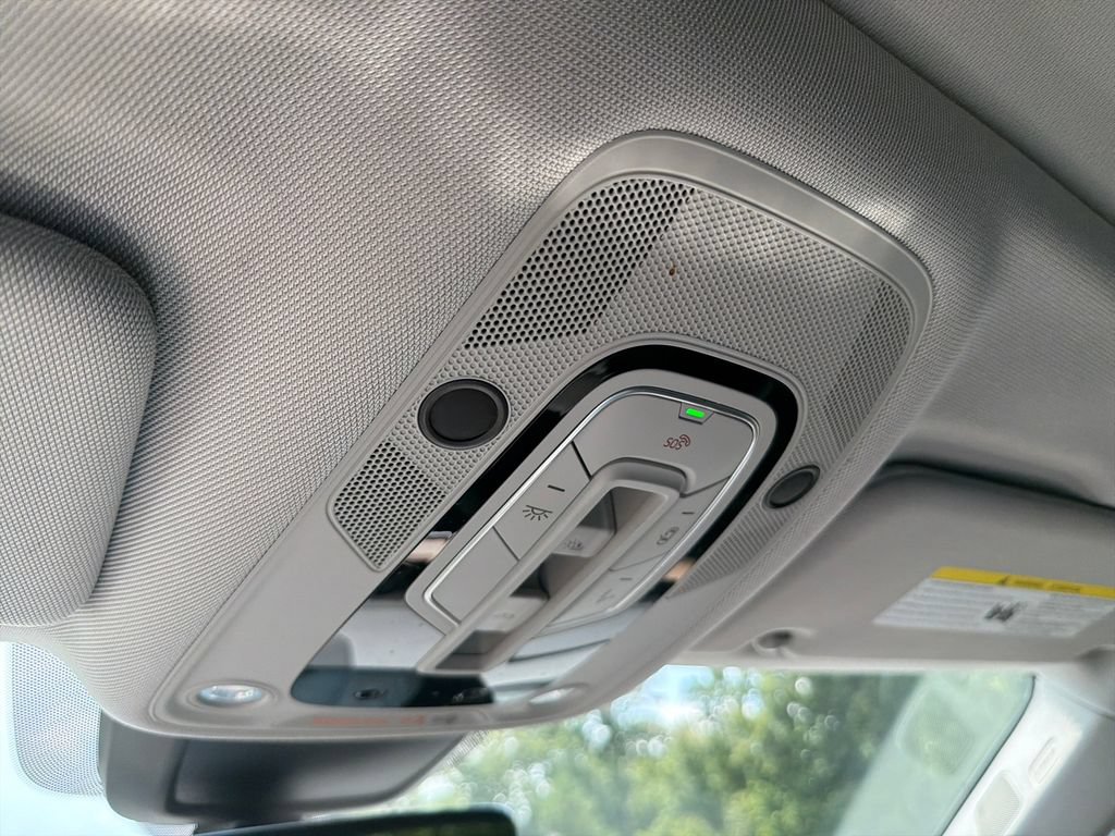 Used 2019 Audi e-tron Premium Plus AWD/4WD image 31