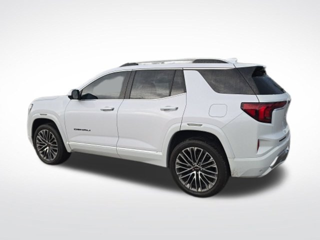 Used 2026 GMC Terrain Denali w/ LPO, Floor Liner Package AWD/4WD image 5