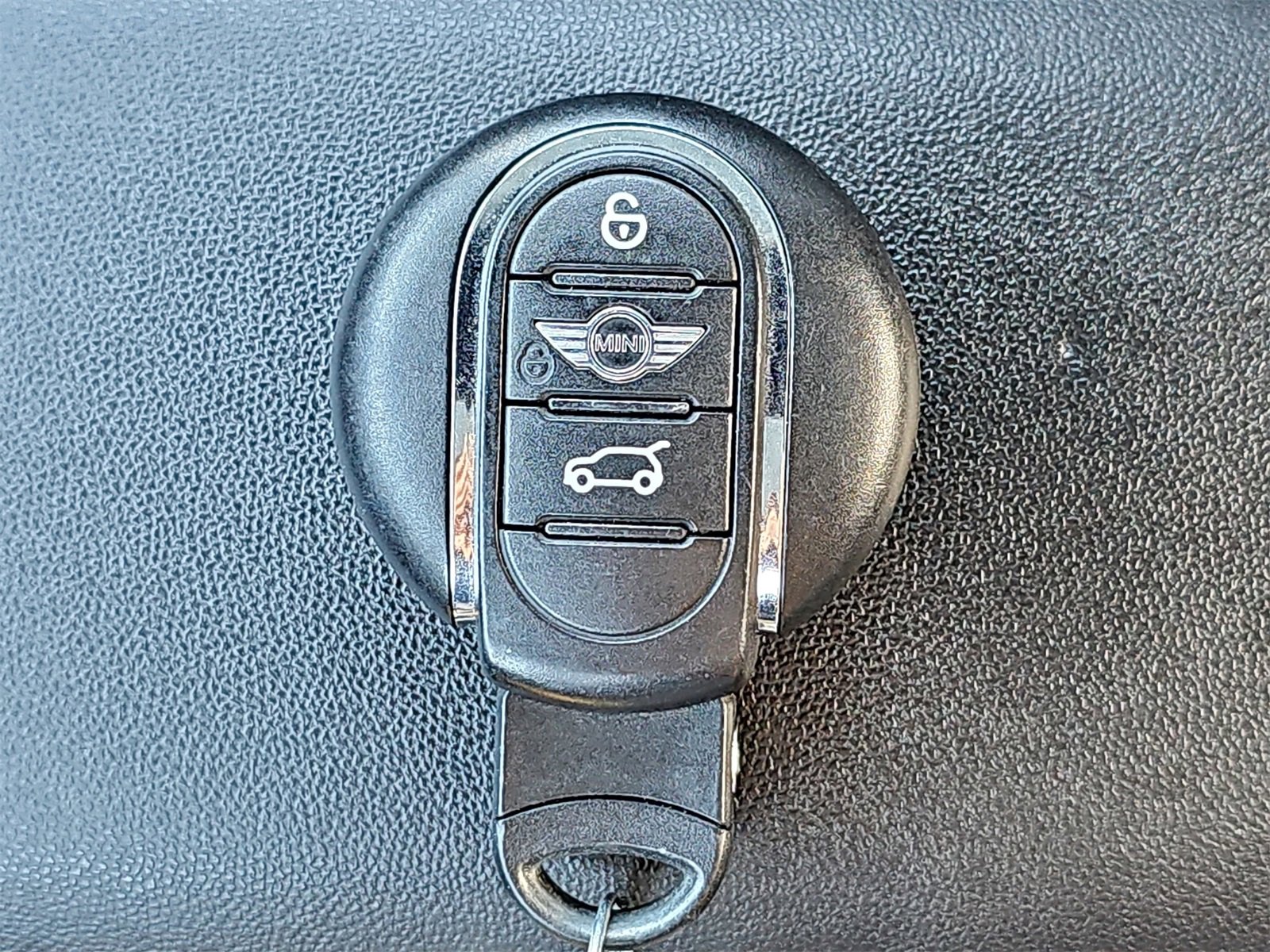 Used 2017 MINI Cooper S image 37