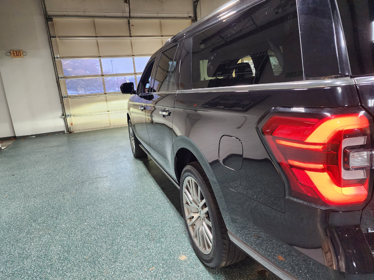 Used 2024 Ford Expedition Max Limited image 10