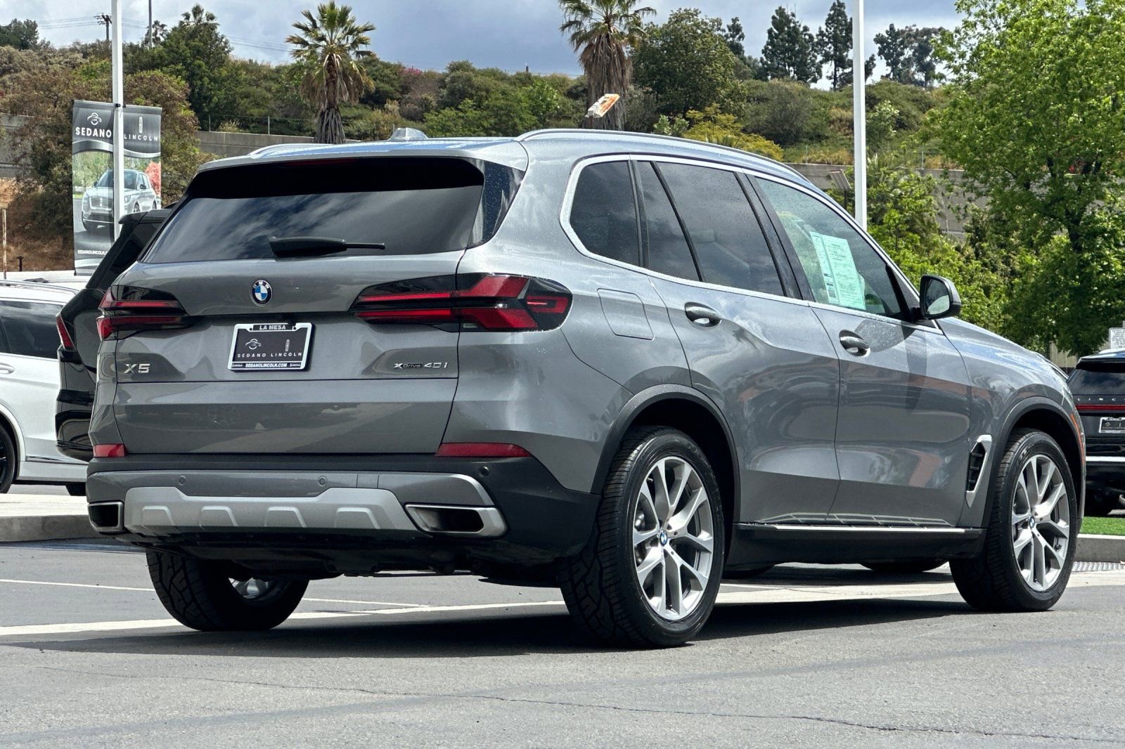 Used 2025 BMW X5 xDrive40i image 3