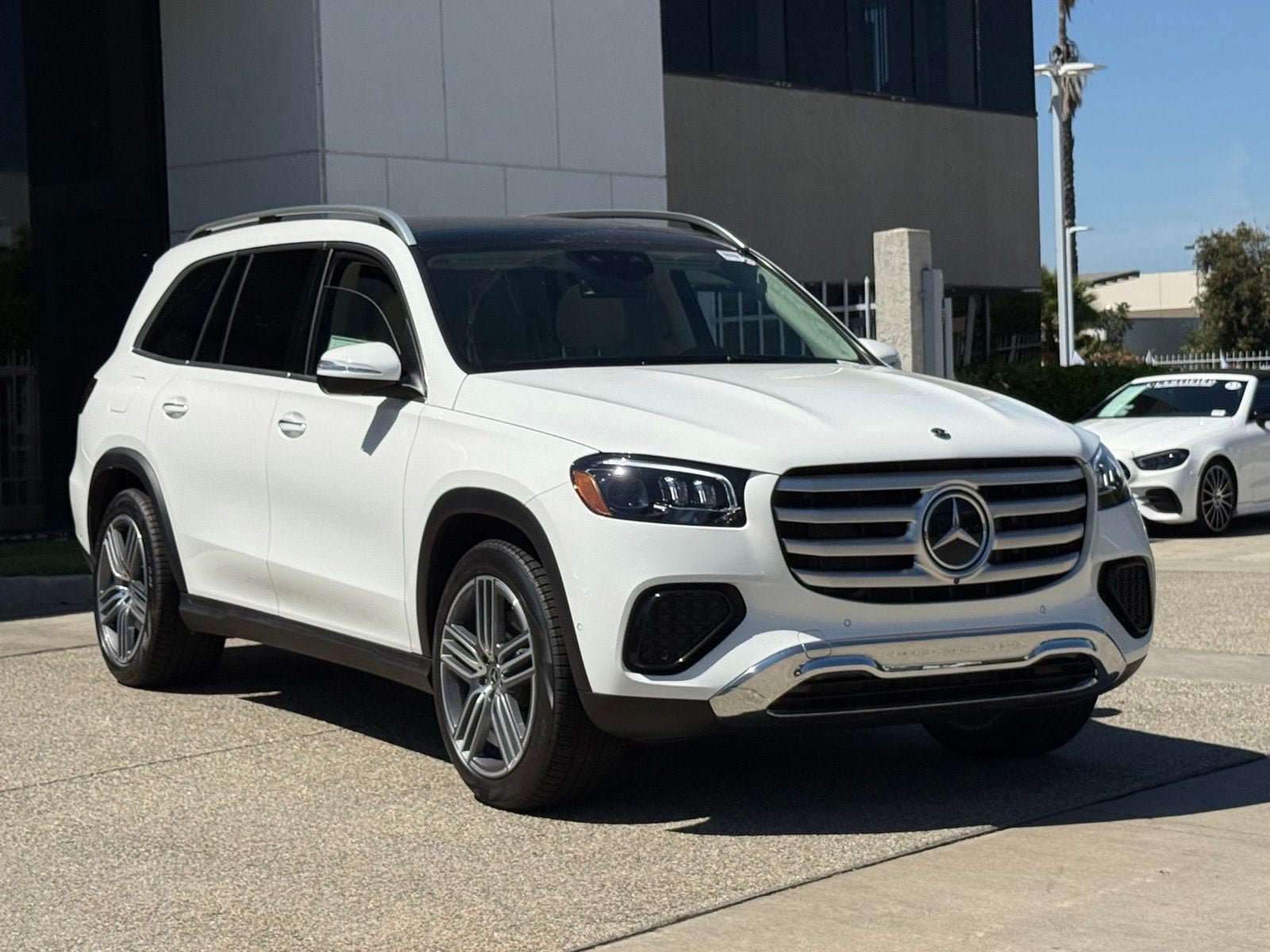 New 2026 Mercedes-Benz GLS 450 4MATIC image 7