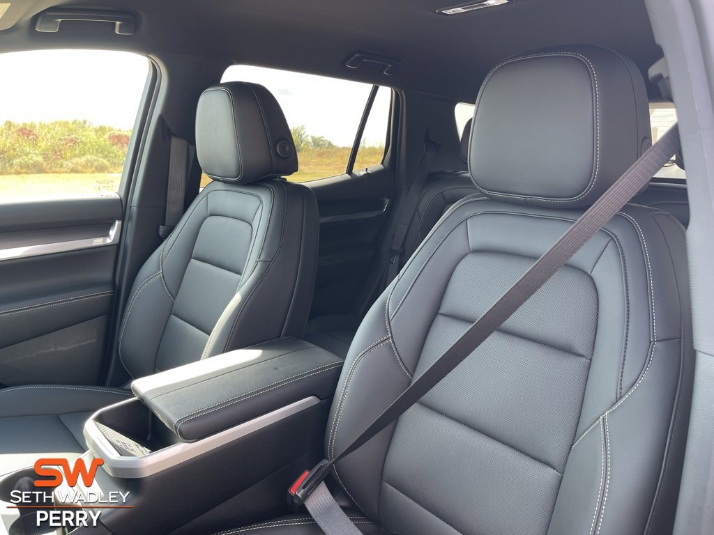 New 2026 GMC Terrain Elevation w/ Elevation Premium Package image 9