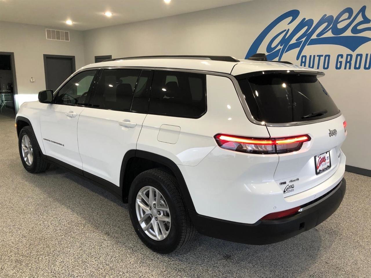 Used 2021 Jeep Grand Cherokee L Laredo w/ Luxury Tech Group I image 4