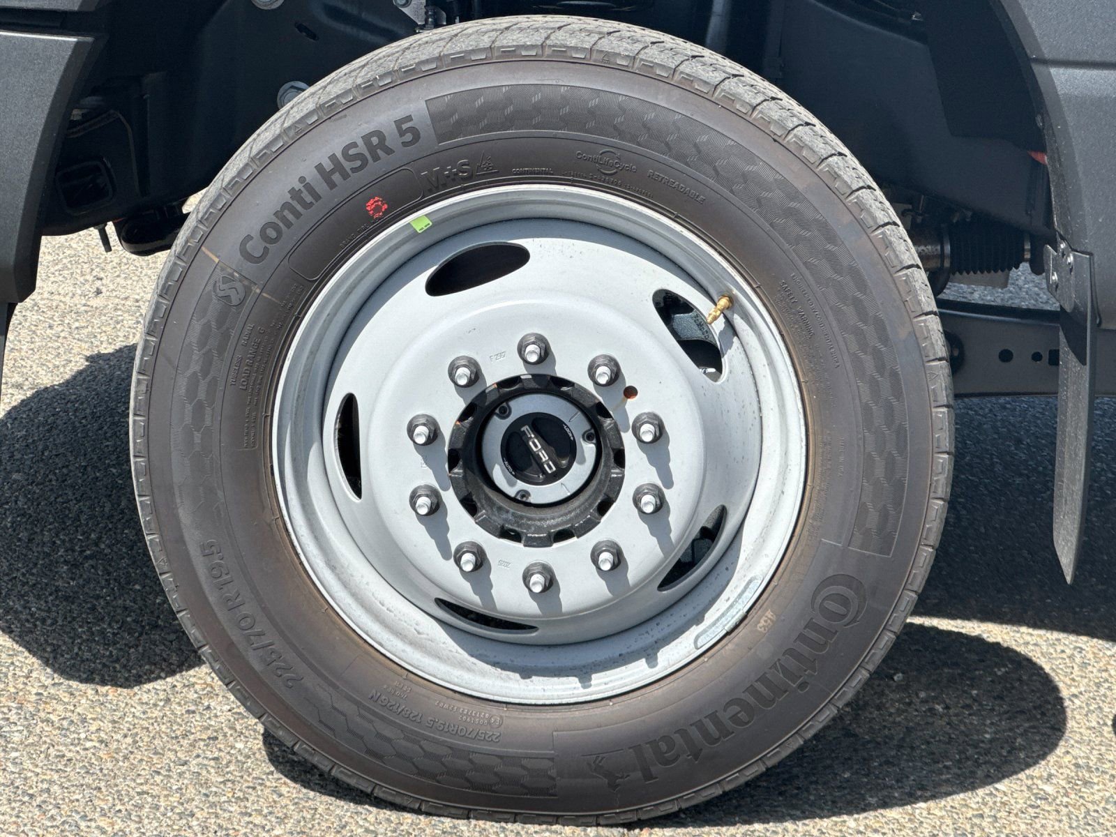 New 2025 Ford F550 4x4 Regular Cab Super Duty image 26