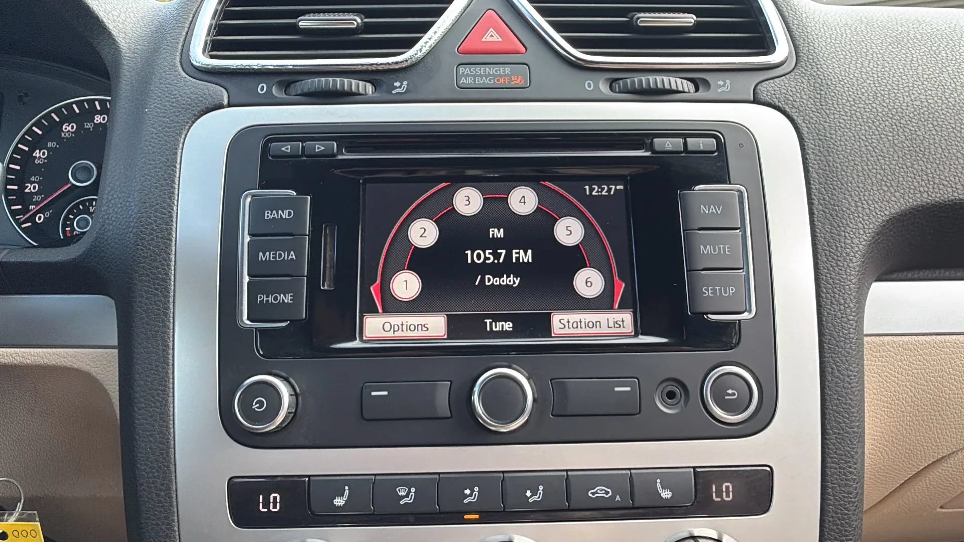 Used 2014 Volkswagen Eos Komfort FWD image 26