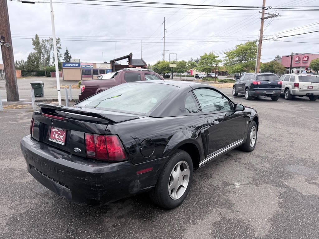 Used 2000 Ford Mustang Coupe RWD image 6