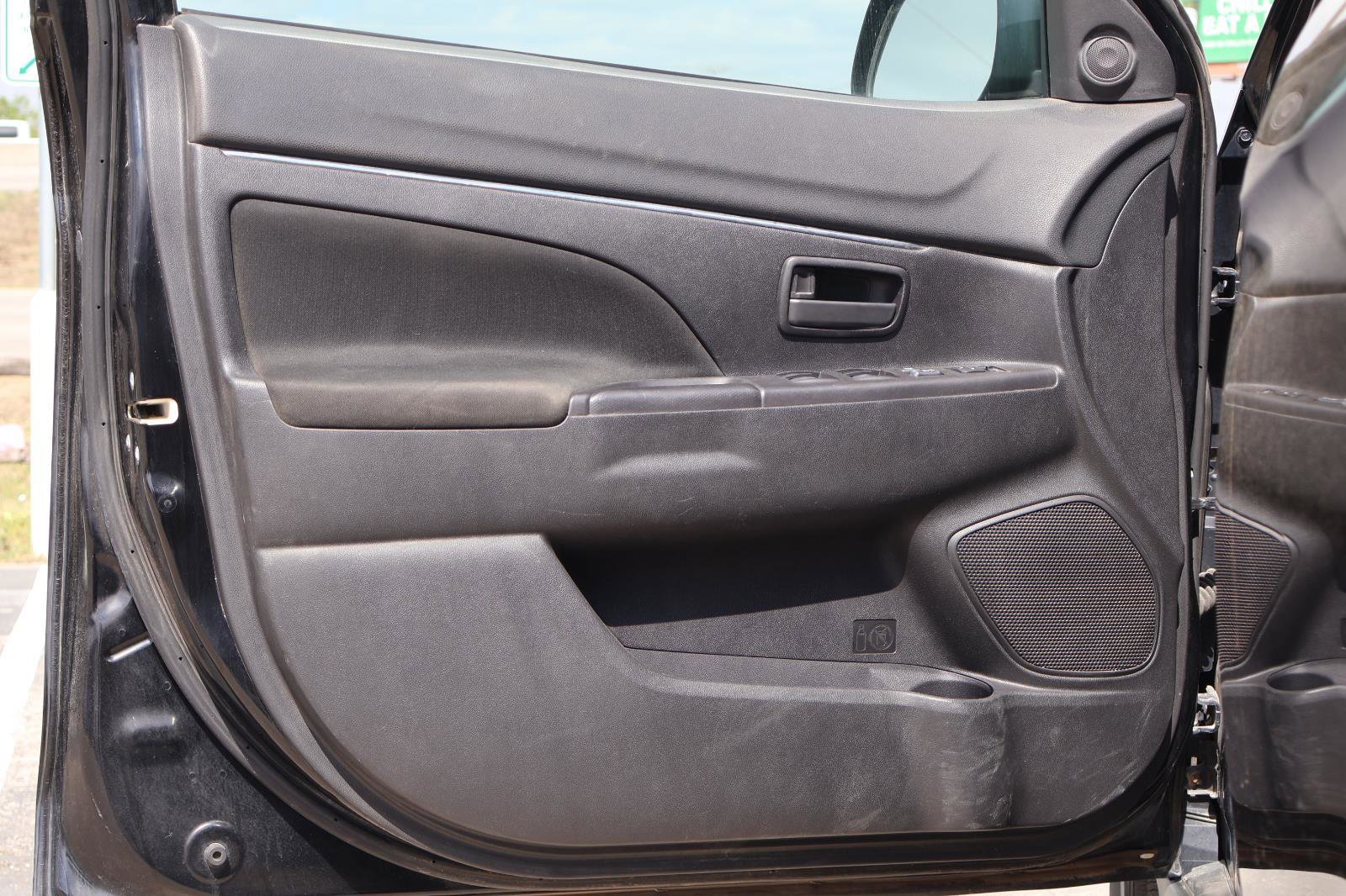 Used 2015 Mitsubishi Outlander Sport ES image 10