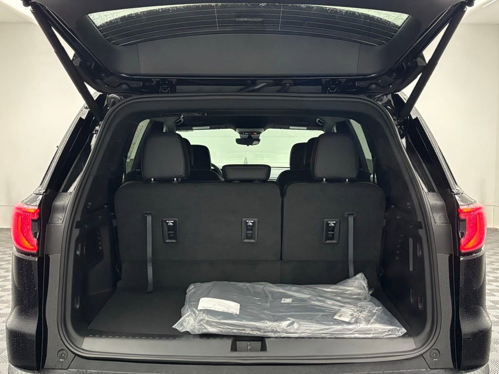 New 2026 GMC Acadia Elevation w/ Elevation Premium Package image 11