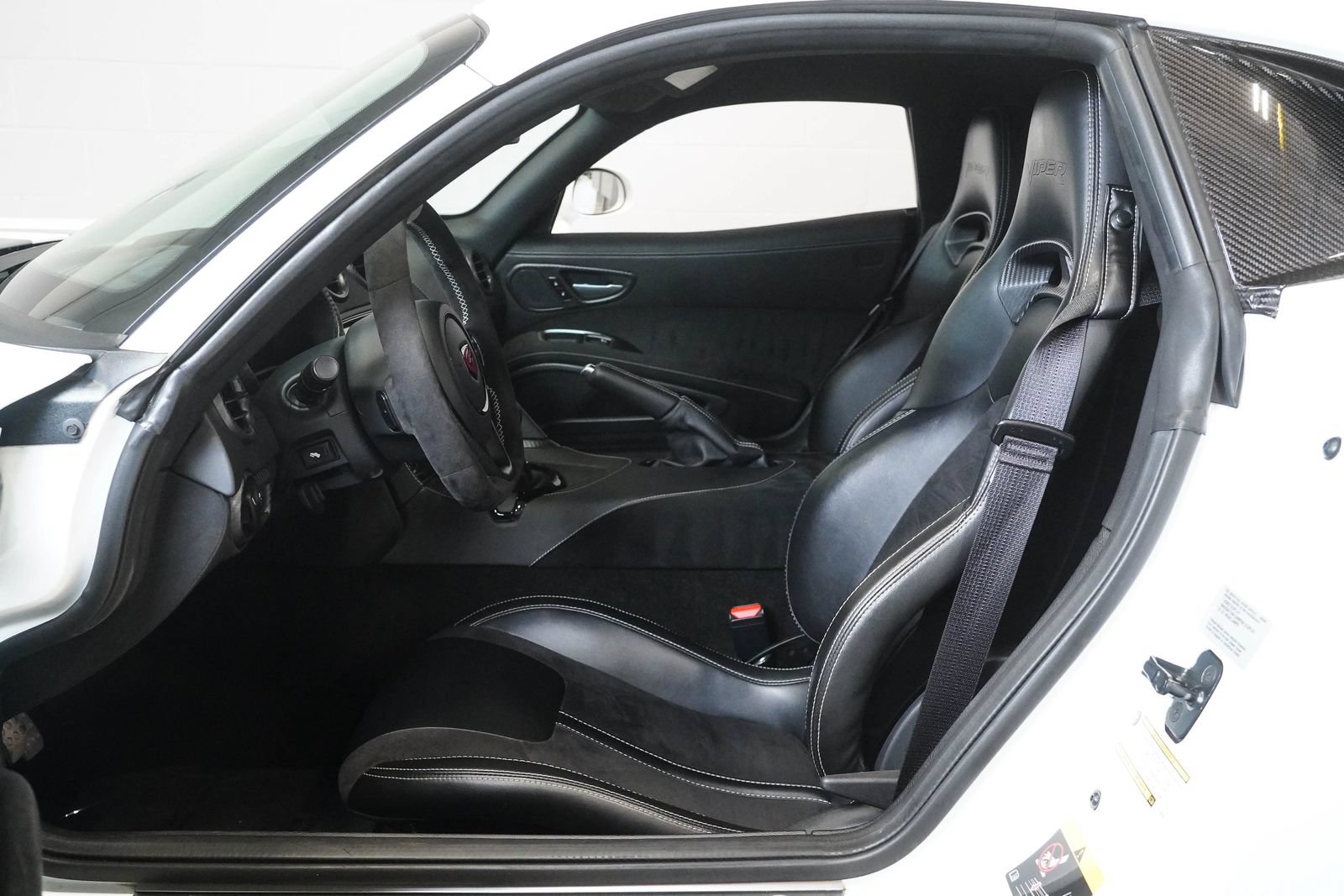 Used 2016 Dodge Viper ACR w/ Extreme Aero Package RWD image 14