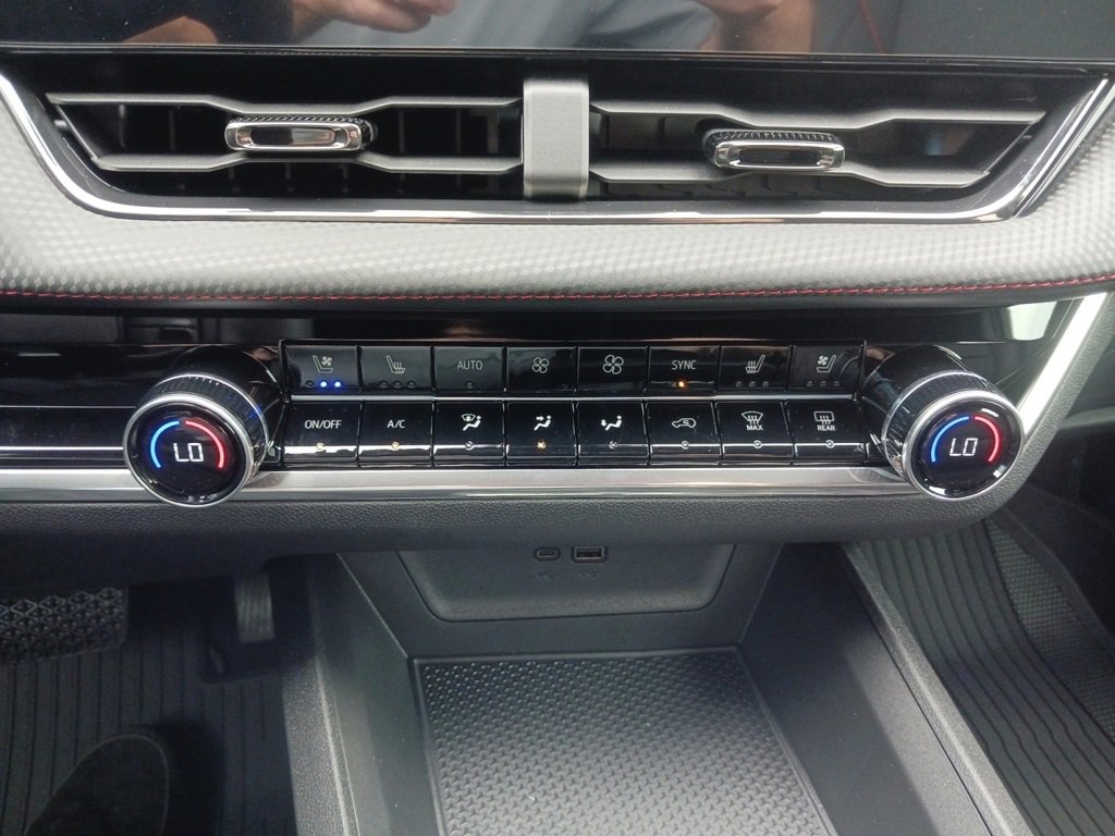 New 2026 Chevrolet Equinox RS w/ Convenience Package III image 20