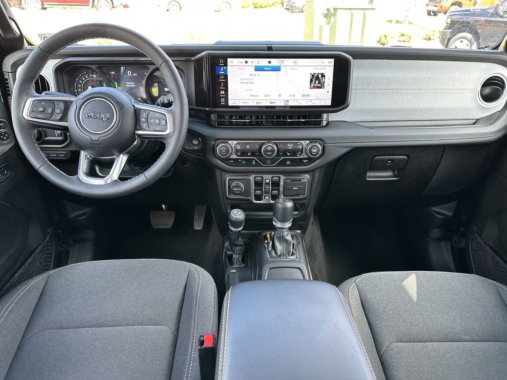 Certified 2025 Jeep Wrangler Unlimited Sahara image 10