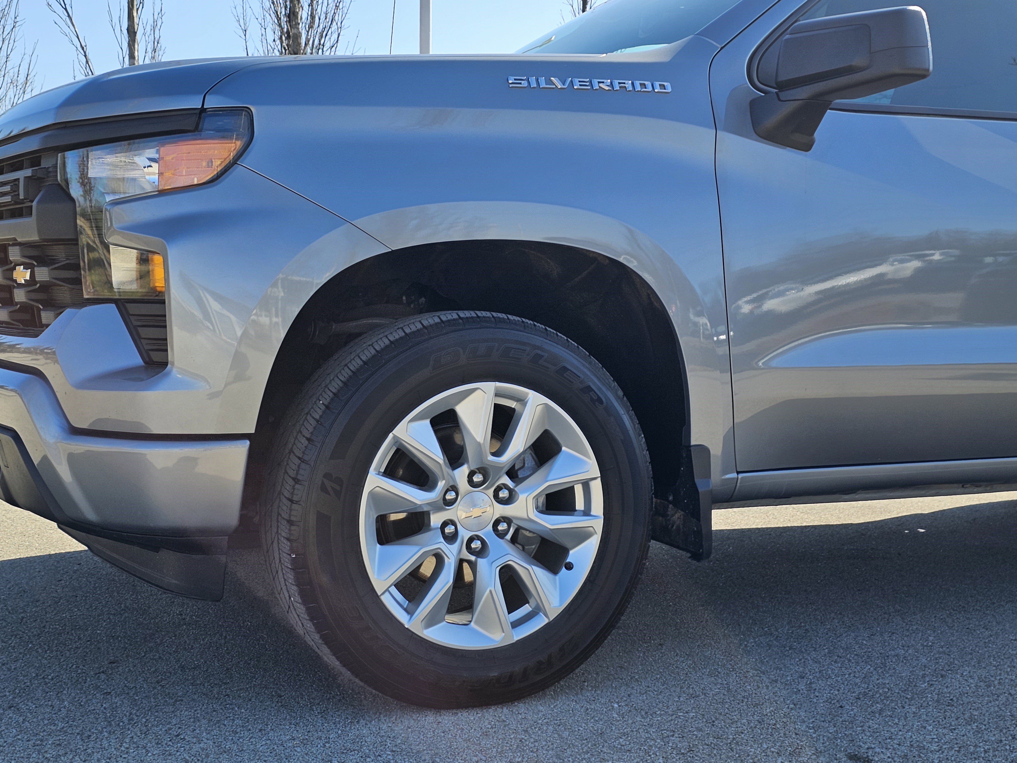 Used 2023 Chevrolet Silverado 1500 Custom image 46