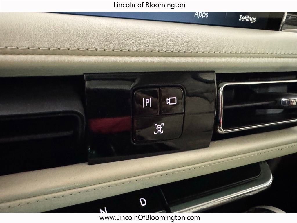 Used 2022 Lincoln Aviator Black Label Grand Touring w/ Class IV Trailer Tow Package AWD/4WD image 55