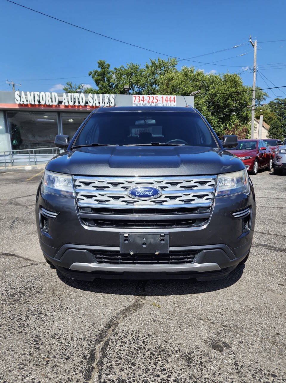 Used 2019 Ford Explorer XLT FWD image 6