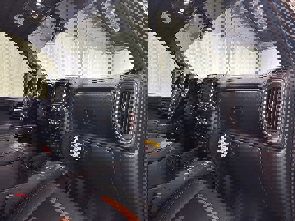 Used 2022 GMC Sierra 2500 AT4 image 61