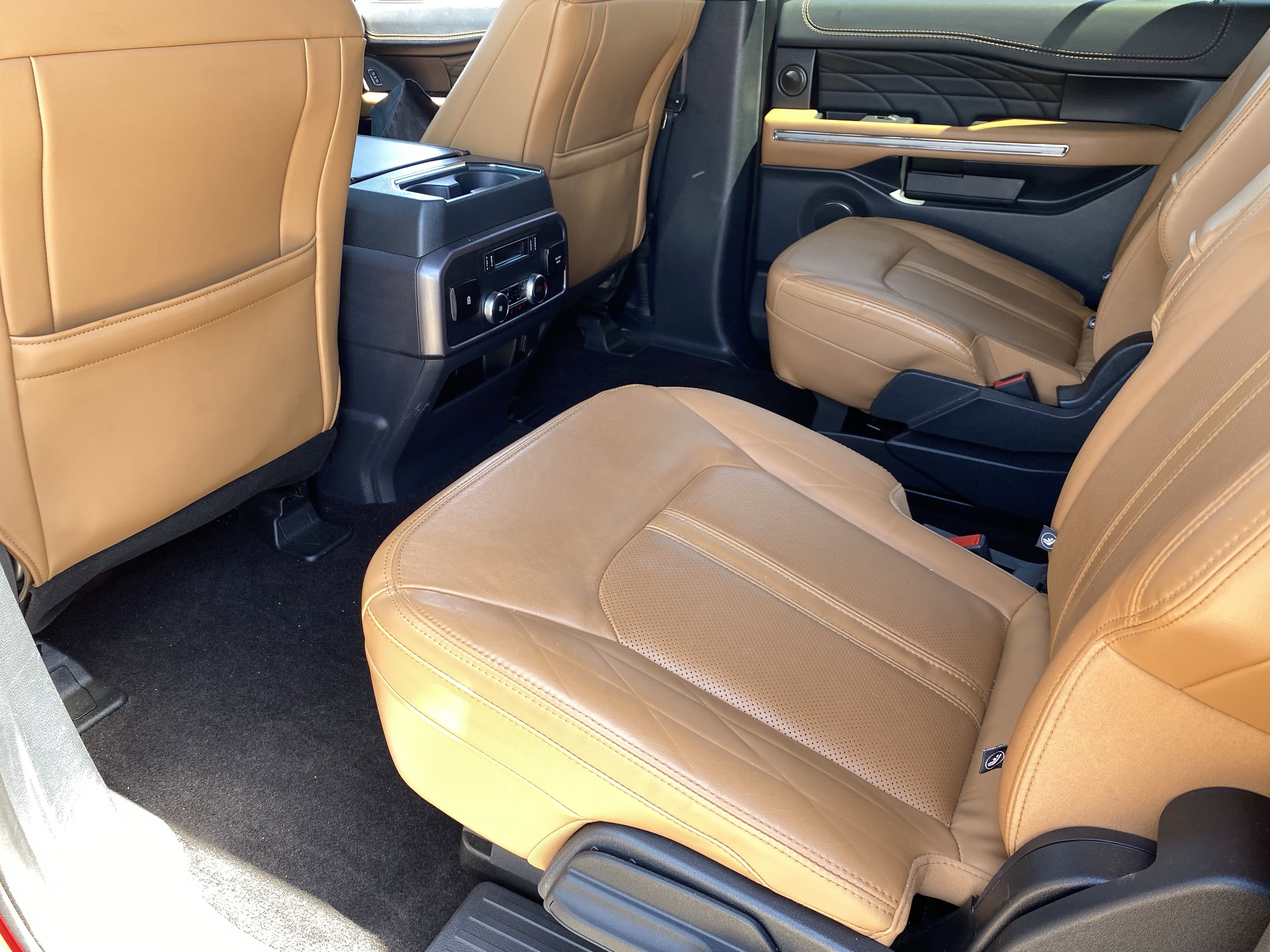 Used 2022 Ford Expedition Max Platinum AWD/4WD image 16