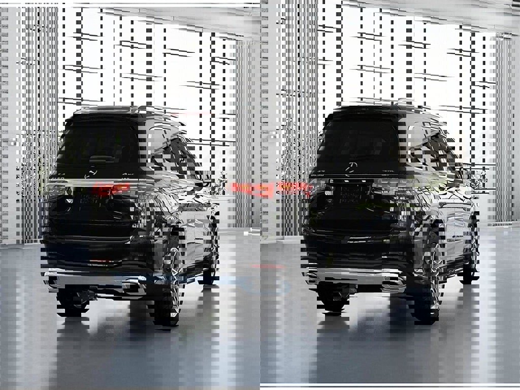 New 2026 Mercedes-Benz GLS 450 4MATIC image 23