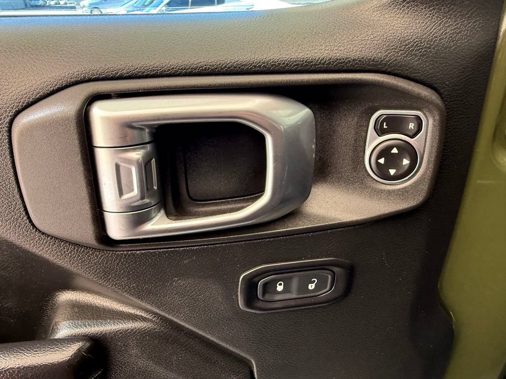 Used 2020 Jeep Wrangler Unlimited Sport S w/ Sun And Sound Package AWD/4WD image 33