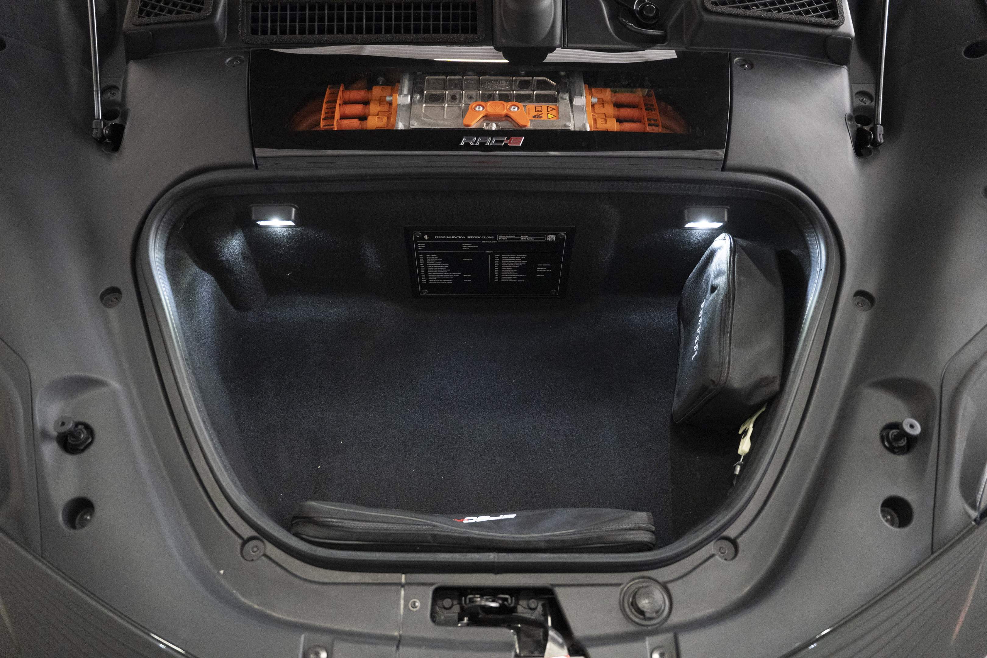 Used 2025 Ferrari SF90 Spider image 59