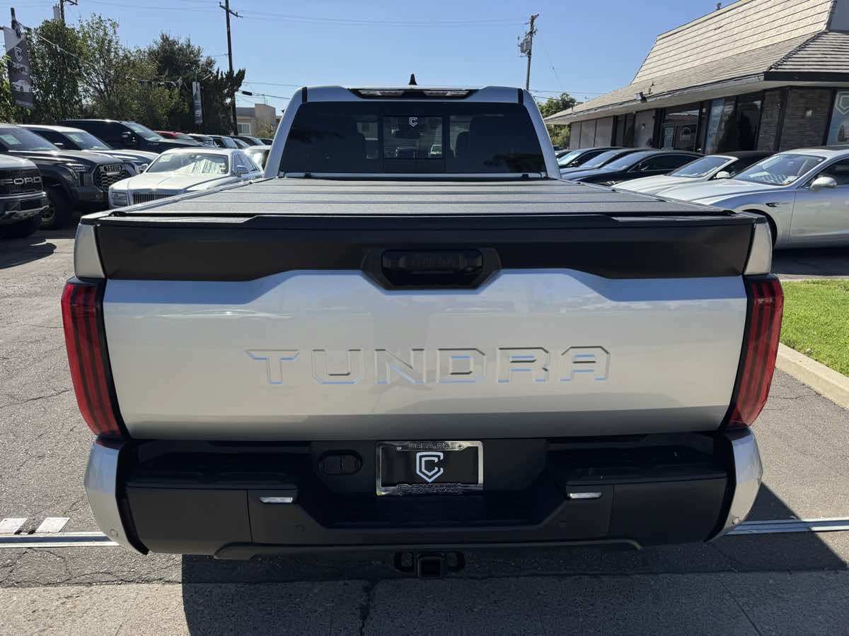 Used 2022 Toyota Tundra SR5 w/ SR5 Convenience Package RWD image 5