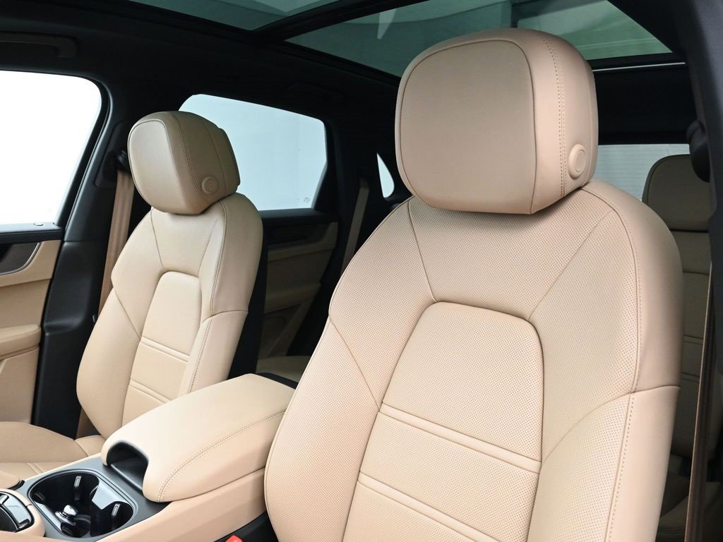 New 2026 Porsche Cayenne E-Hybrid image 5