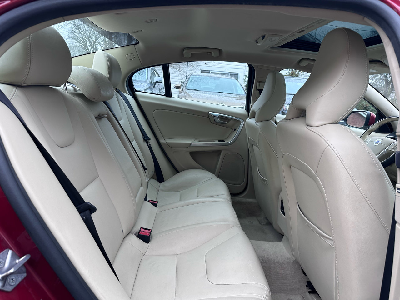 Used 2016 Volvo S60 T5 Premier image 32