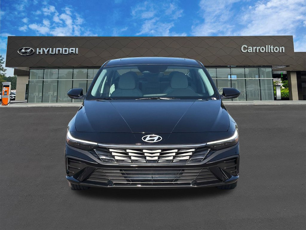 New 2026 Hyundai Elantra SEL Sport FWD image 2