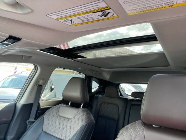 Certified 2025 Nissan Murano Platinum w/ Cargo Package AWD/4WD image 24