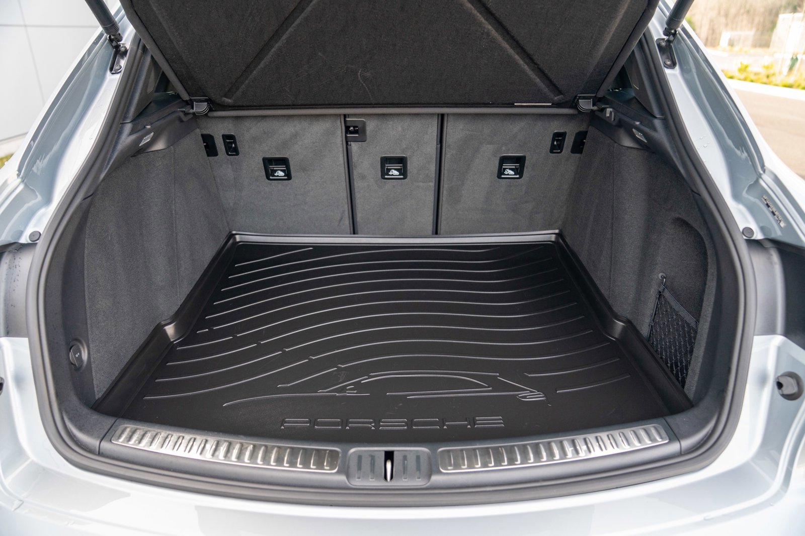 Certified 2025 Porsche Macan image 27