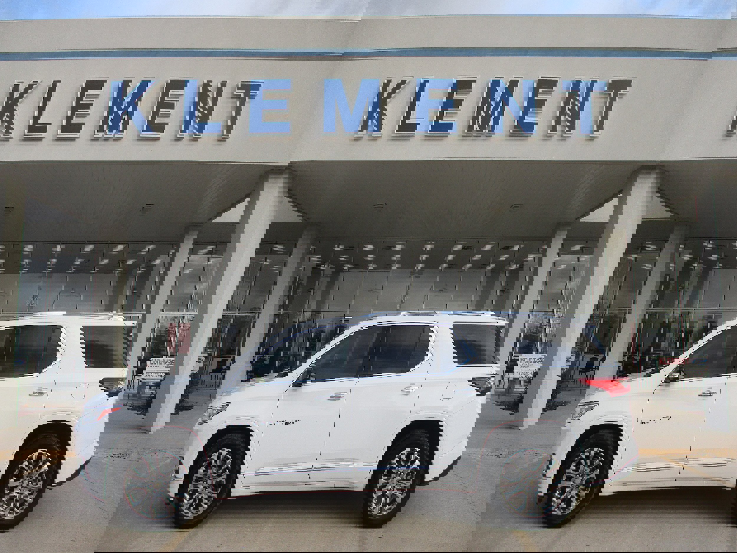 Used 2020 Chevrolet Traverse Premier w/ LPO, Blackout Package