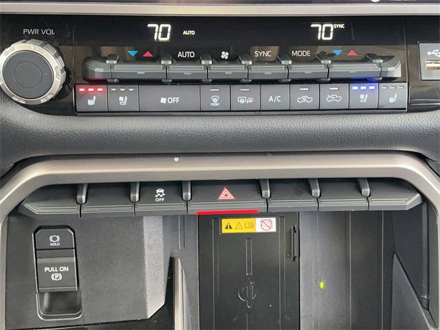 Used 2022 Toyota Tundra Limited image 21