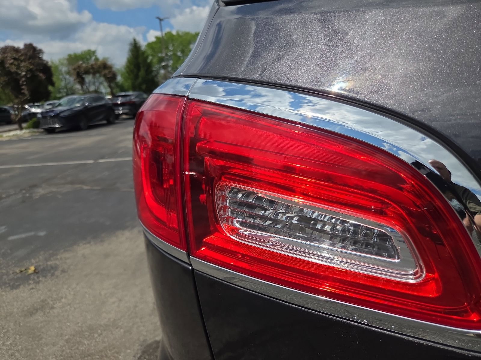 Used 2015 Buick Enclave Leather AWD/4WD image 12