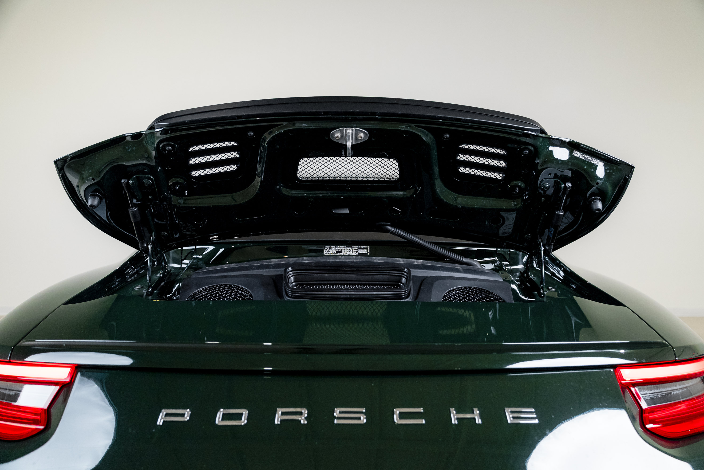 Used 2018 Porsche 911 GT3 RWD image 40