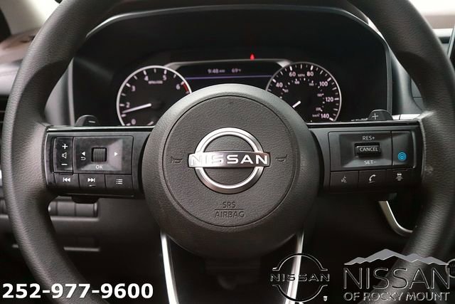 Used 2022 Nissan Rogue SV AWD/4WD image 16