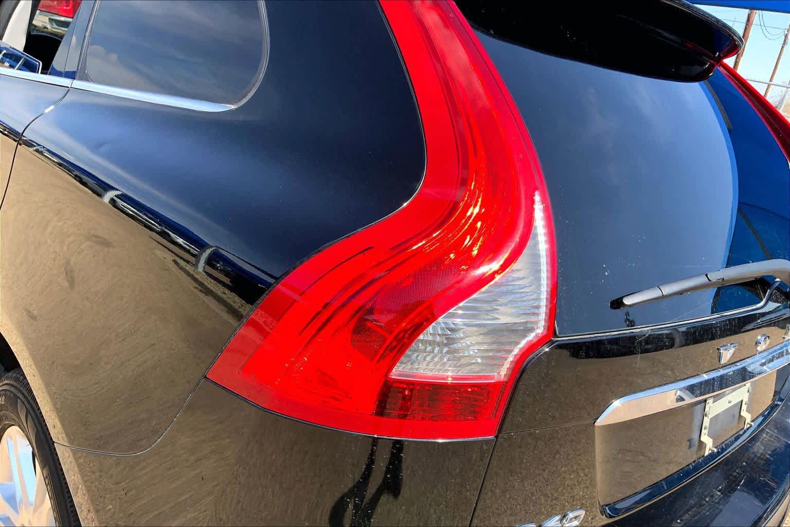 Used 2016 Volvo XC60 T5 Premier FWD image 26