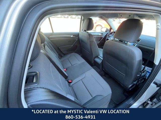 Used 2019 Volkswagen Golf S image 20