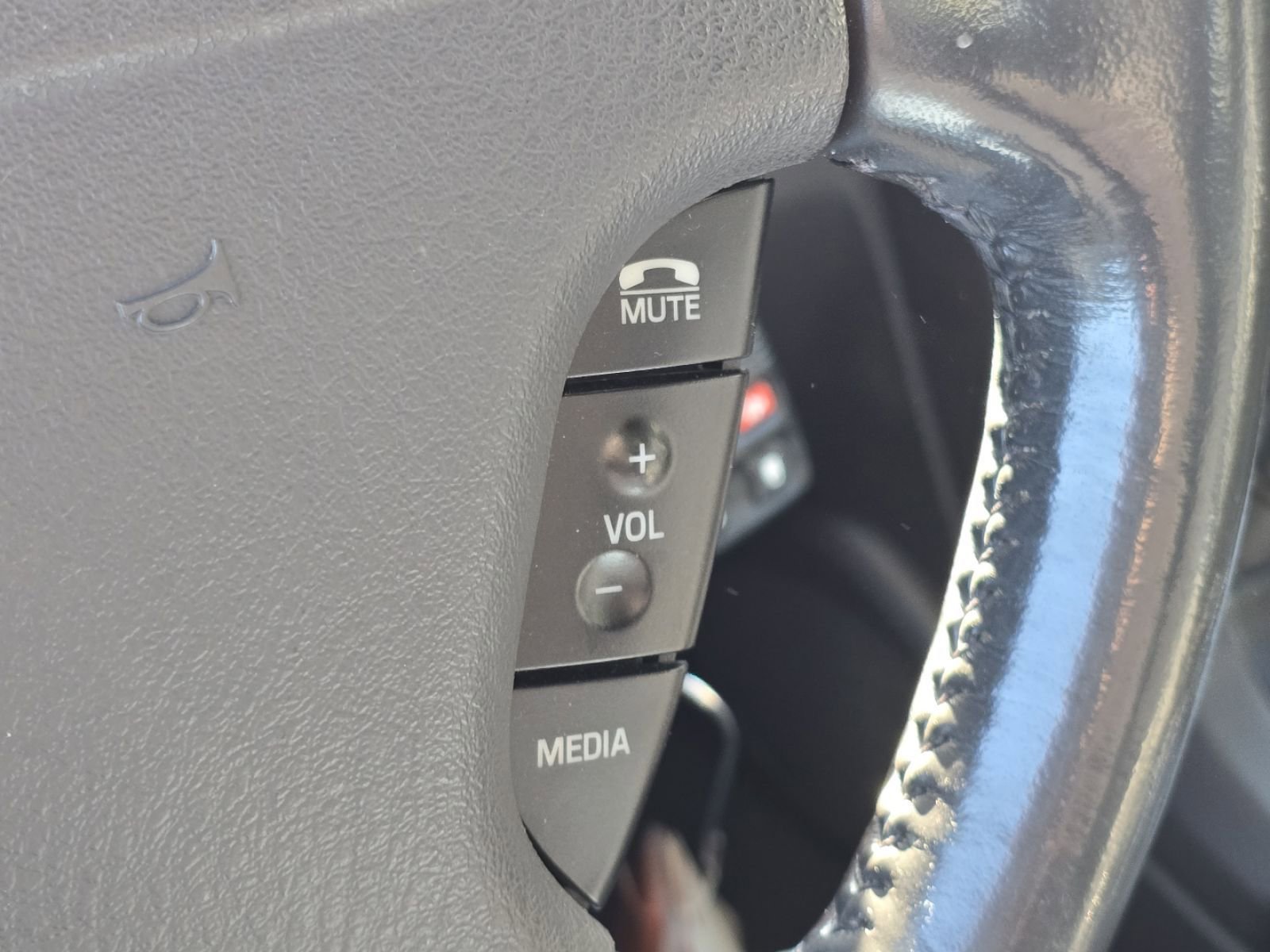 Used 2002 Ford Thunderbird image 16