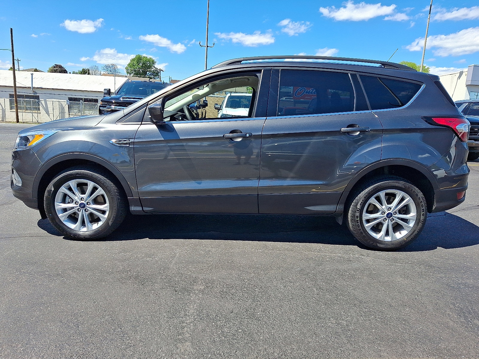 Used 2018 Ford Escape SE w/ SE Sync 3 Package AWD/4WD video 2