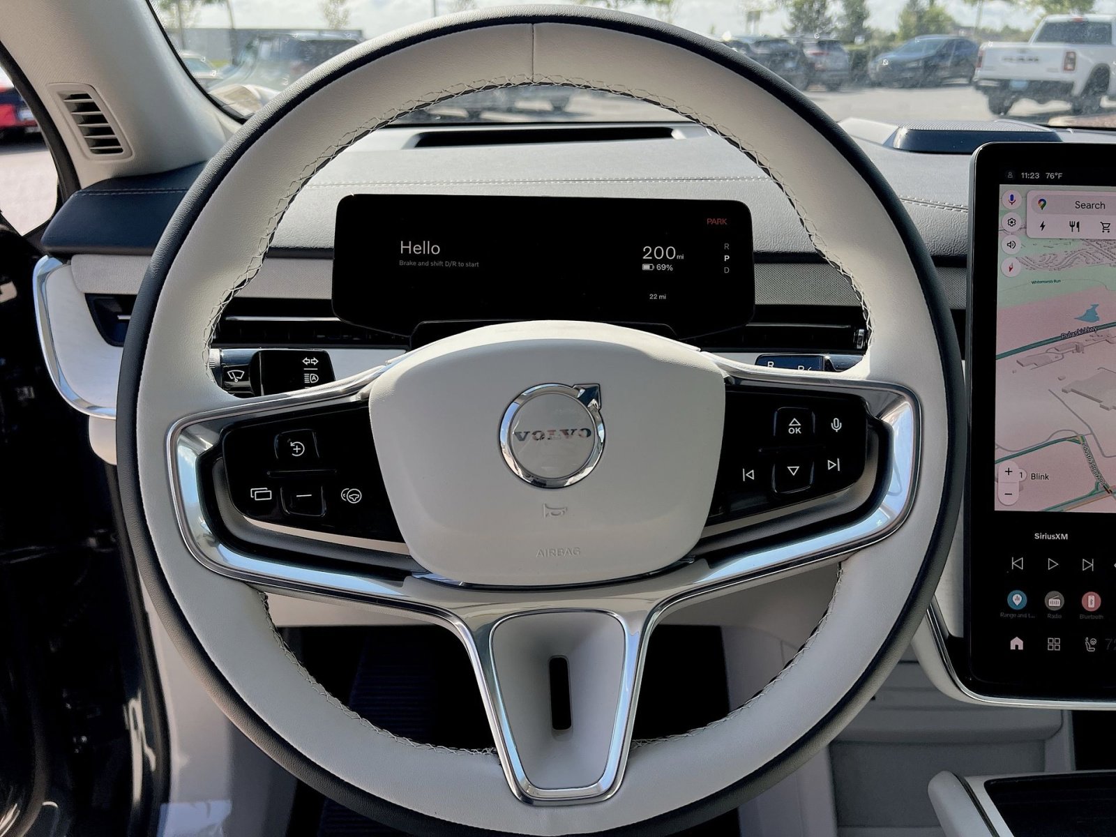 New 2025 Volvo EX90 Plus image 16